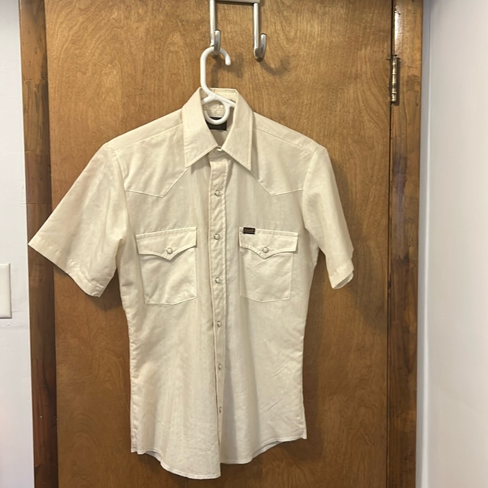 Vintage men’s Wrangler, short sleeve, button up shirt